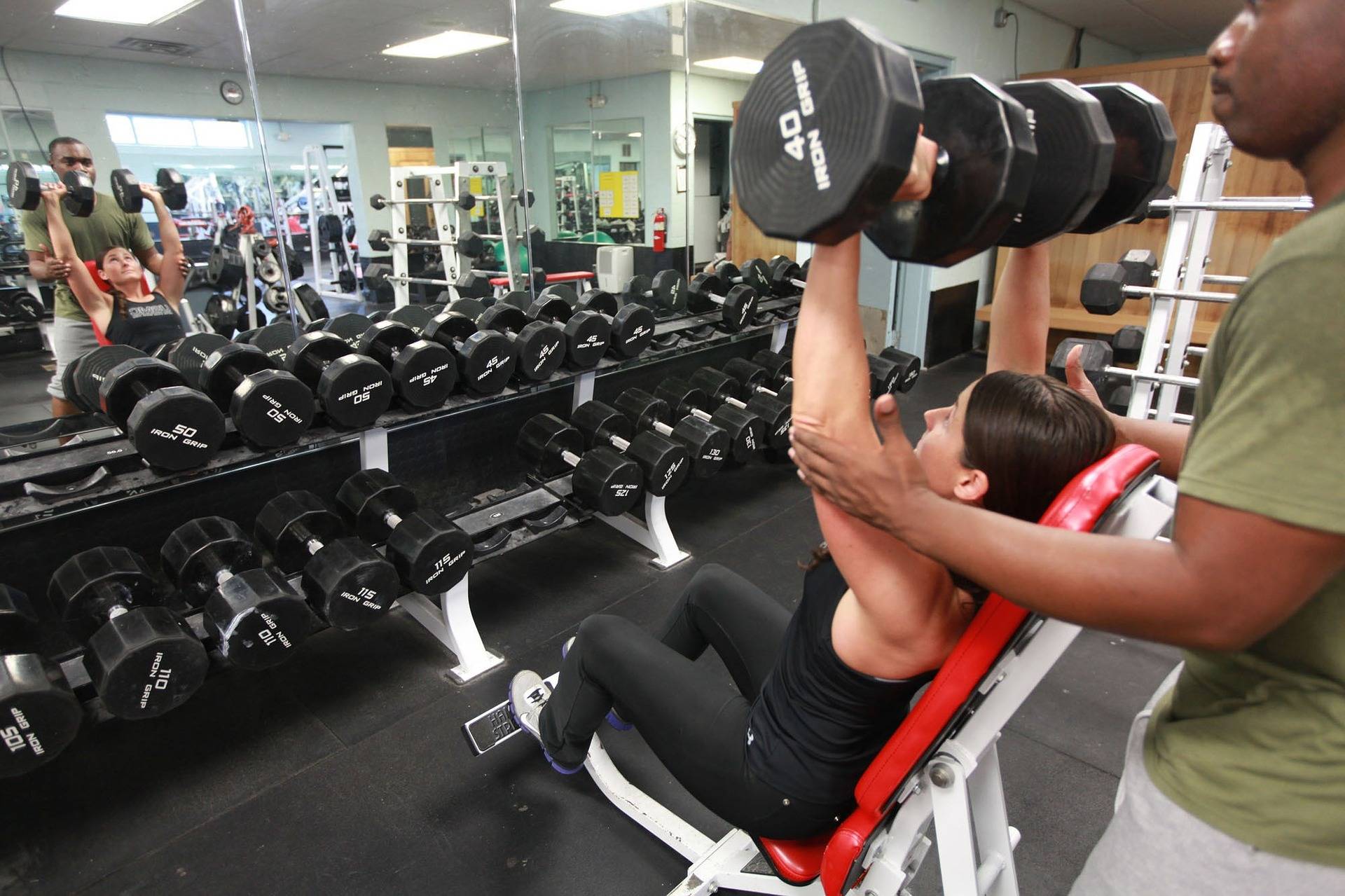 Estamos para ayudarte - Contactanos ahora mismo - Podemos ir a visitarte y darte una mano con lo que sea Ameexfitness .
